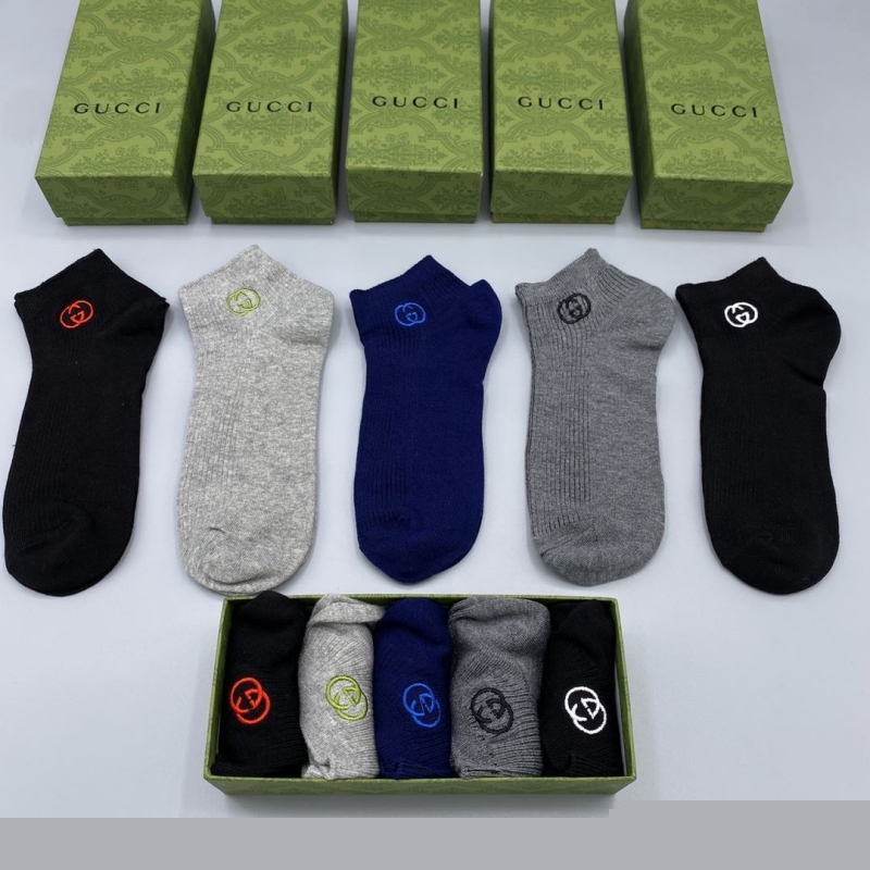 G*u*i socks